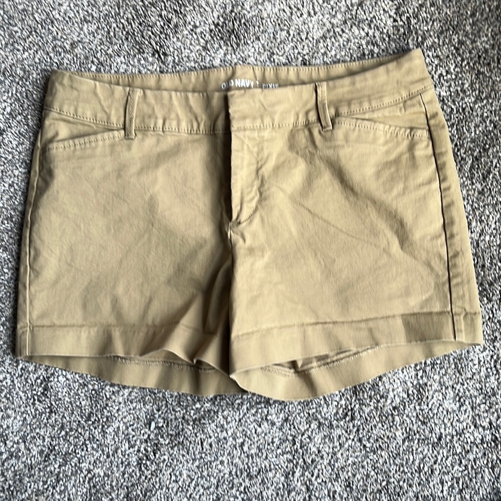 Old navy tan shorts